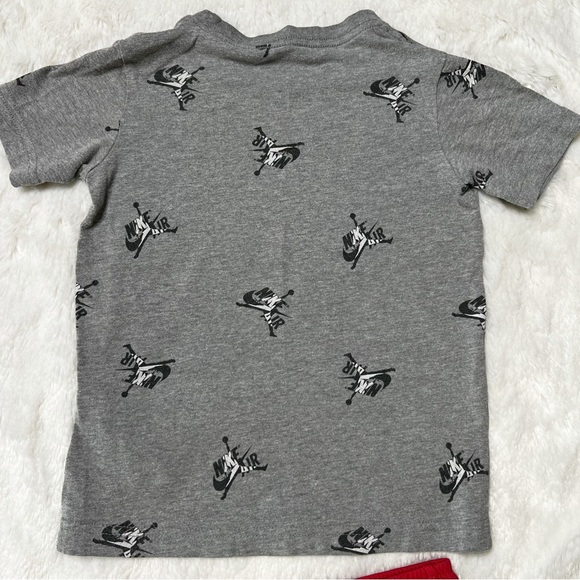 Air Jordan Jumpman SS Logo T-Shirt & Place Sport Active Shorts Bundle Boys Sz 4 - Picture 3 of 12